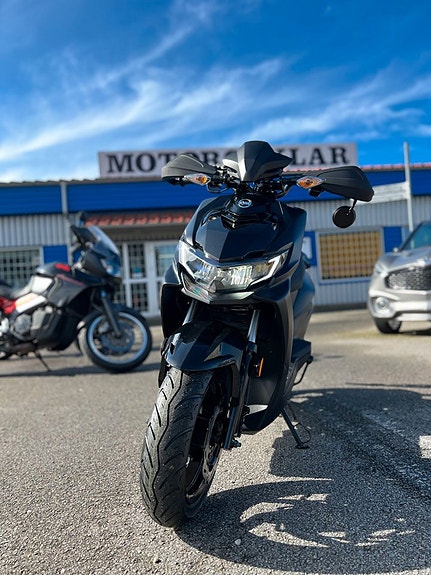 SYM SYM JET 4 RX Överlägset störst sadelutrymme! 2 of 4