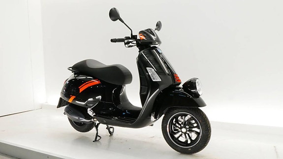 Vespa GTV 300 *Kampanj* 2 of 4