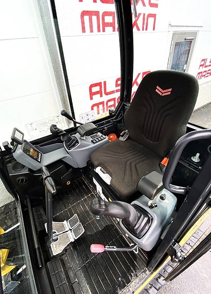 Yanmar SV 26 6 of 6