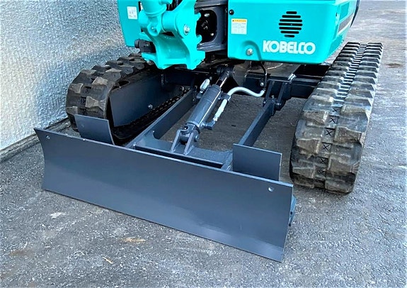 Kobelco SK 17 SR 4 of 5