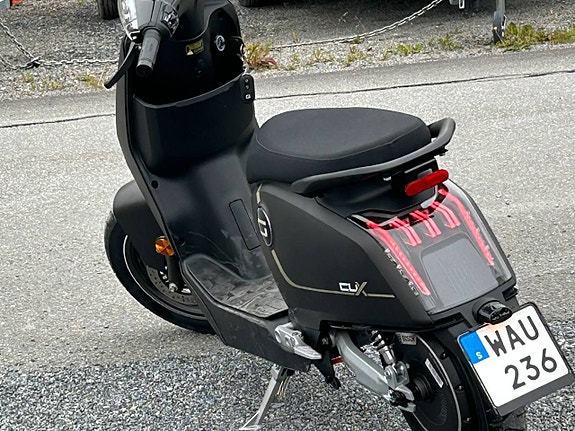 Super SOCO CUX El-Moped  EU-45 3 of 6