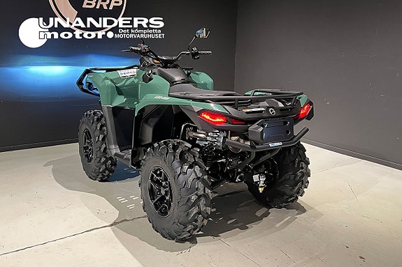 Can-Am Outlander PRO HD7 XU T VINTERKAMPANJ SNÖPLOG 2 of 9