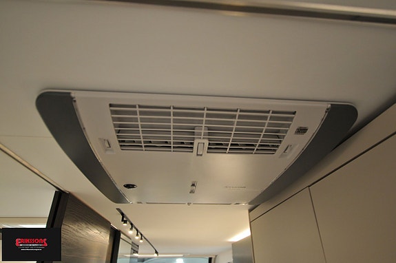 Adria Astella 754 DP 7 of 17
