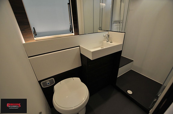 Adria Astella 754 DP 11 of 17
