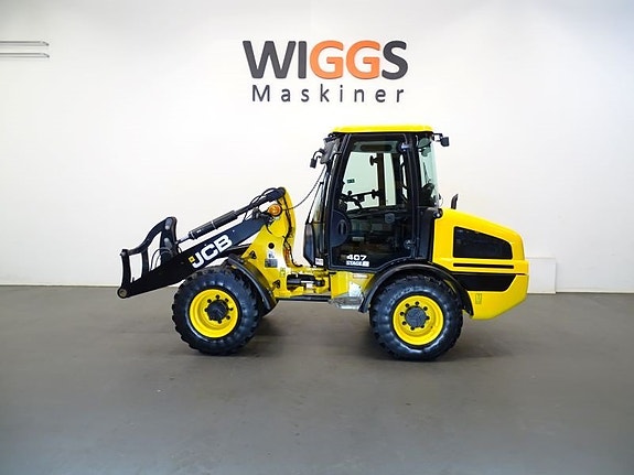 JCB 407 - 22 / Planerskopa / Gaffelställ