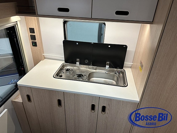 Adria Aviva 422 PY NY * 1300 kg* 7 of 18