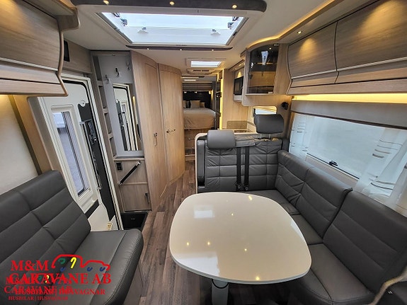 Kabe Imperial Travel Master Intergrated 810 Tandem LQB Queenbed 5 of 21