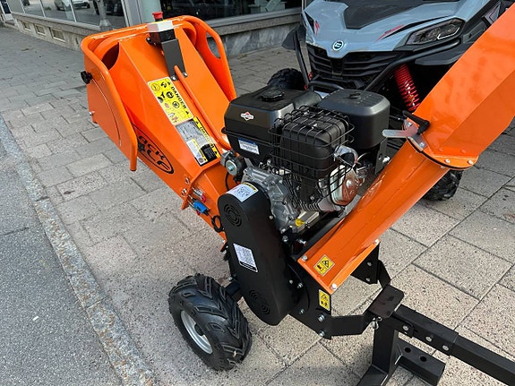 -- Black Wolf ATV Flismaskin | Elstart | B&S | RÄNTEFRITT 2 of 5