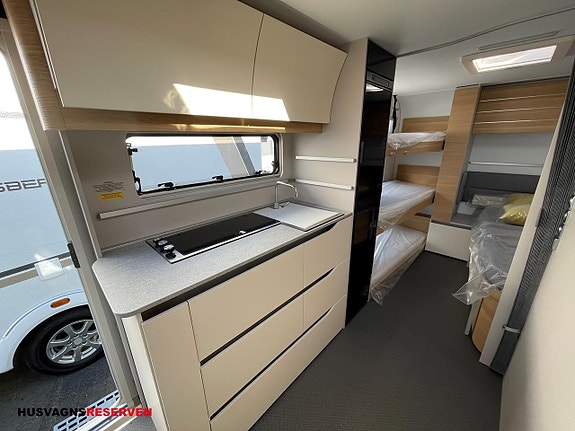 Adria Adora 593 UK 6 of 14