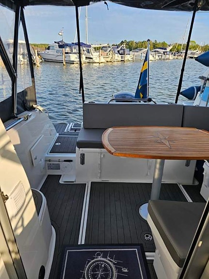 Beneteau Antares 7 7 of 7