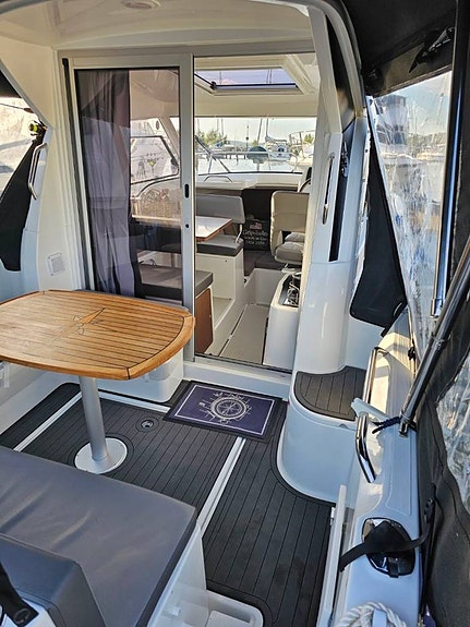 Beneteau Antares 7 6 of 7