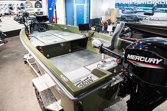 Orka Boats 475 Mojo Edition Mercury 40 hk 12 of 12