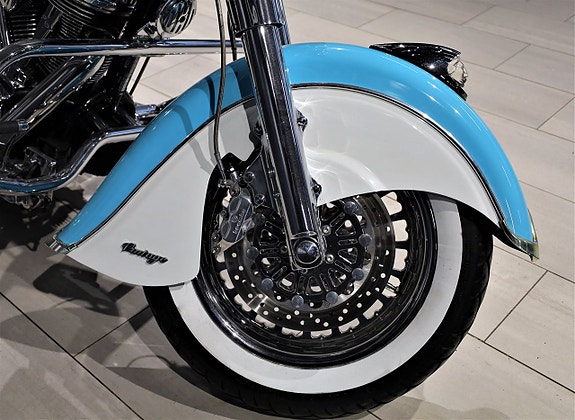 Indian Chief Vintage 1.7 Power Plus 105 V-Twin 13 of 16
