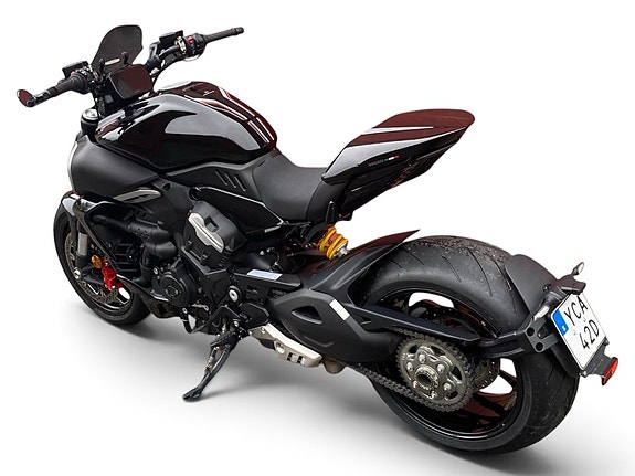 Ducati Diavel V4 5 of 6