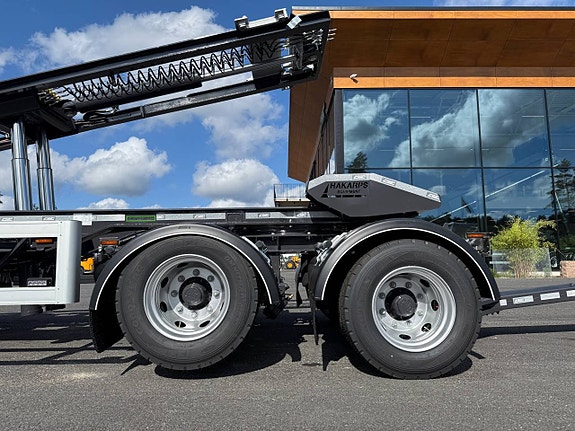 Hakarps - 38 tons LVX vagn med tipp, skjut boggie och flak 11 of 12