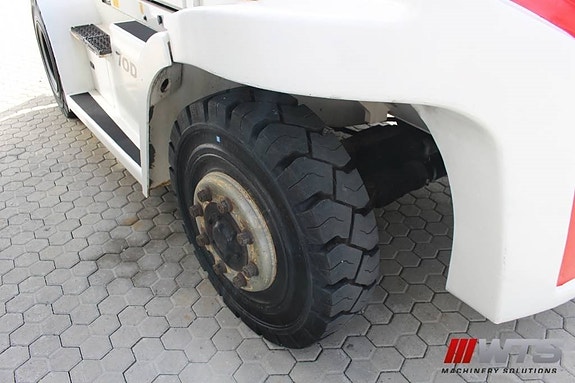 Hyundai 70 D-7 A 12 of 14