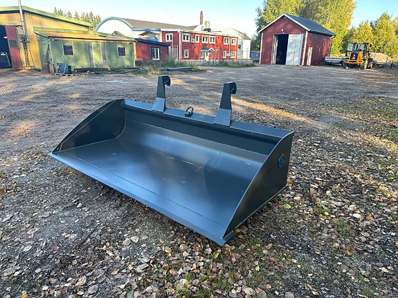 Planeringsskopa STBM 2,6m även kombi med S60