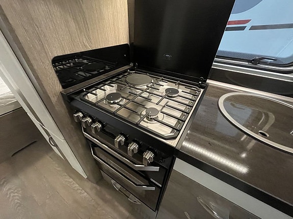 Hobby 720 WQC Prestige Queenbed Cityvatten 10 of 20