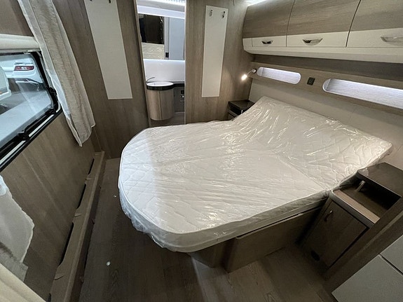 Hobby 720 WQC Prestige Queenbed Cityvatten 3 of 20