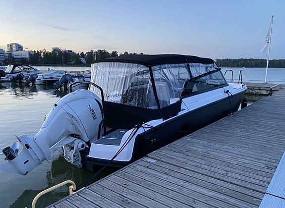 Båtgiganten AB / XO DSCVR 9 Open / Räntekampanj 5,95%