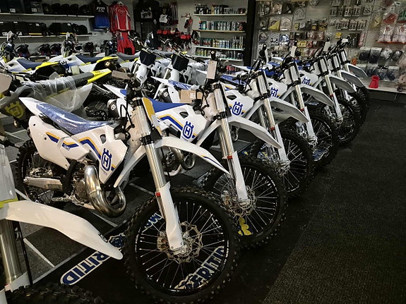 Husqvarna FC 350 Heritage 3 of 3