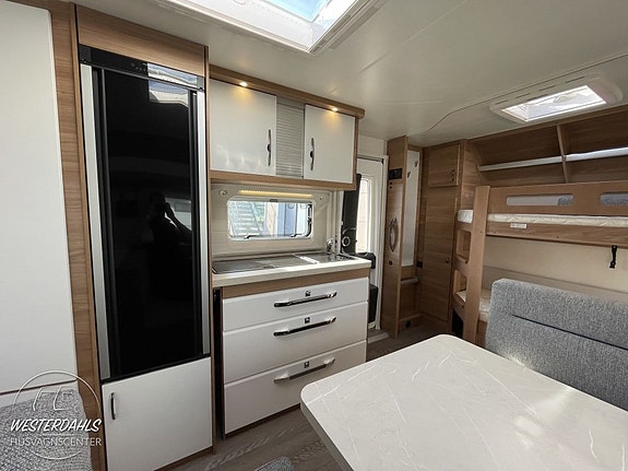 Hobby 560 KMFe De Luxe 7 of 7