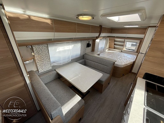 Hobby 560 KMFe De Luxe 4 of 7