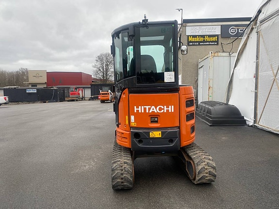 Minigrävare / Grävmaskin Hitachi ZX26U-6CR  / 2,7 Ton 3 of 7