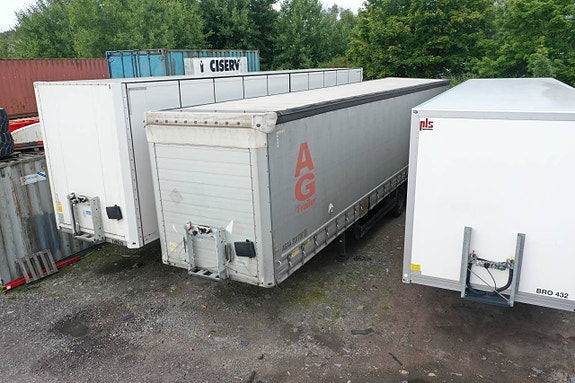 Schmitz Gardintrailer