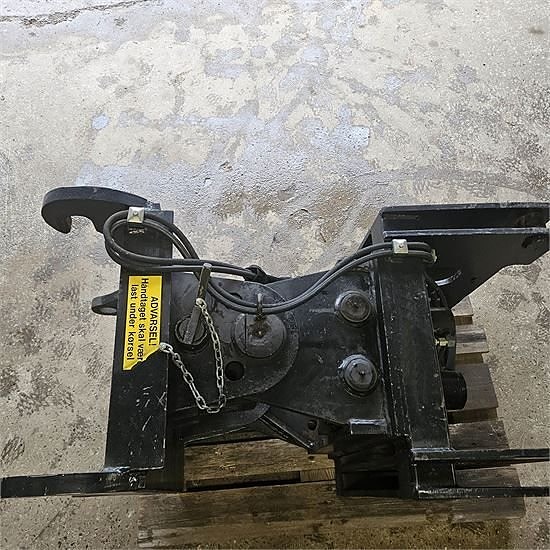 Komatsu 712-714-716-718 serien - Hurtigskift med drejeled ti 7 of 15