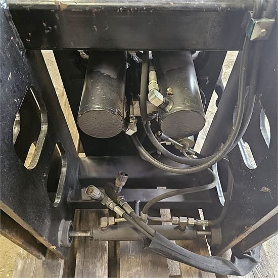 Komatsu 712-714-716-718 serien - Hurtigskift med drejeled ti 11 of 15