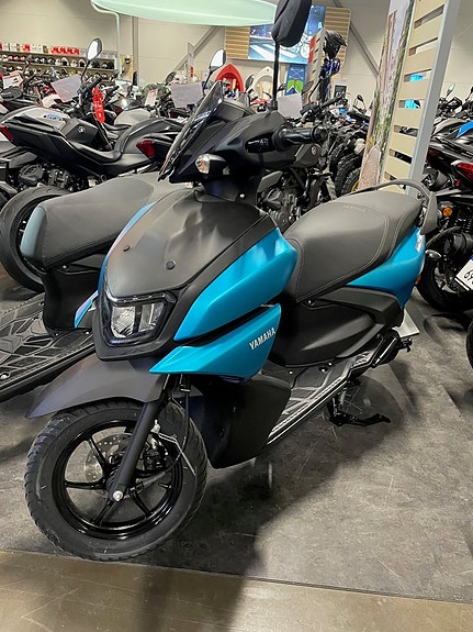 Yamaha RAYZR ABS 125 RayZR 4 of 6