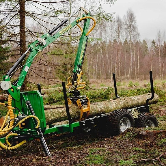-- Skogsvagn ATV 2 ton Kran 4,2 m, driv, ramstyrd & elstart *KAMPANJ* 2 of 7