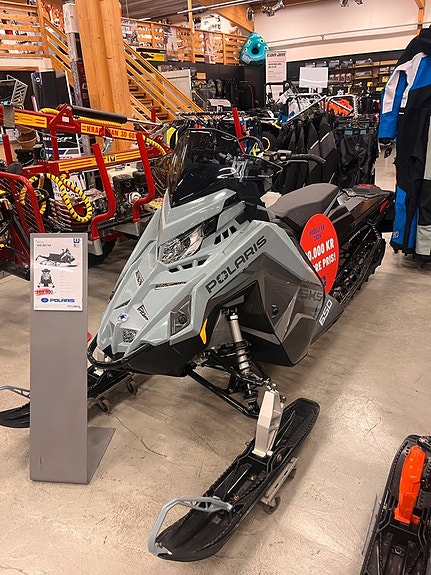 Polaris Polaris 650 SKS  NY maskin, omg.lev 2 of 2
