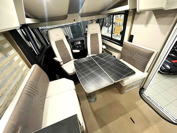 Bürstner Lyseo I 727, Alde, Aut, 180 hk, FABRIKSNY ! 3 of 17