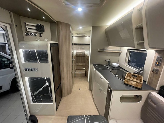 Bürstner Lyseo I 727, Alde, Aut, 180 hk, FABRIKSNY ! 12 of 17
