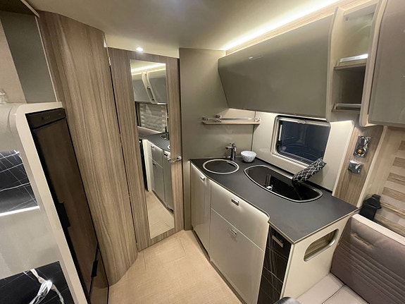 Bürstner Lyseo I 727, Alde, Aut, 180 hk, FABRIKSNY ! 6 of 17