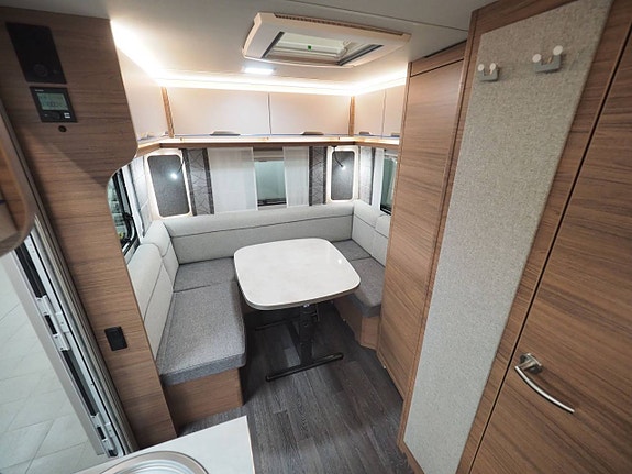 Knaus Sport 500 EU Design-Paket I Golvvärme I AC eller Mover eller Förtält 4 of 5