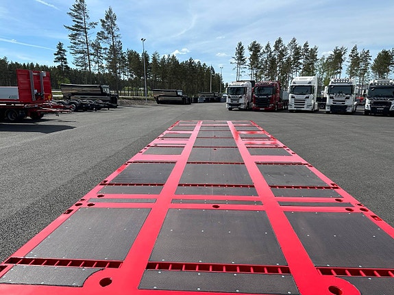 Hakarps - 24tons bodkärra 880mm lasthöjd 11 of 12