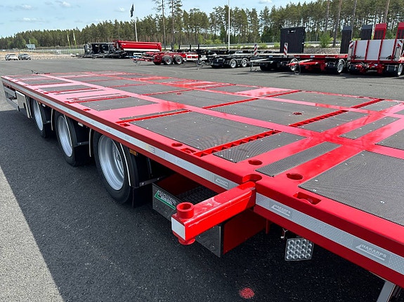 Hakarps - 24tons bodkärra 880mm lasthöjd 9 of 12