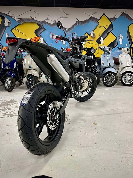 Beta RR 50 X-SPECIAL EDITION 3 of 5