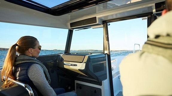 Buster Magnum Cabin F300, mycket utrustning 5 of 6
