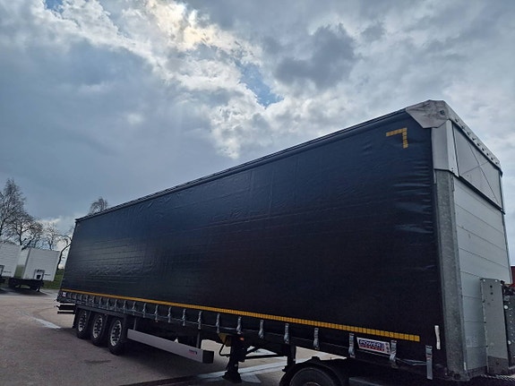 SCHMITZ GARDIN TRAILERS