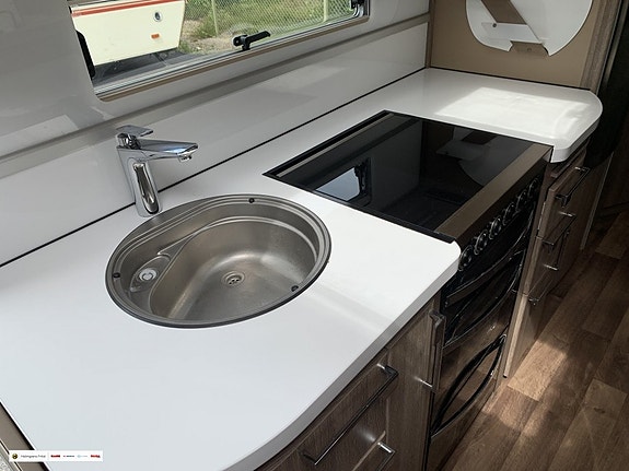 Kabe Royal 740 GXL KS | EL. MARKIS | SOLCELL | 13 of 23