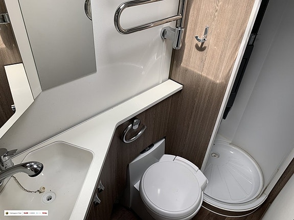 Kabe Royal 740 GXL KS | EL. MARKIS | SOLCELL | 21 of 23