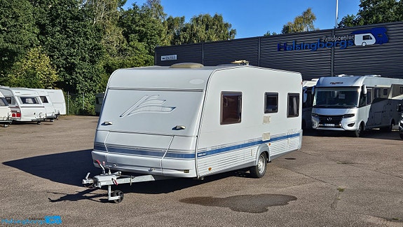 Wilk S4 560 * AC * Förtält *