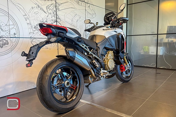 Ducati Multistrada V4 RS *Nyhet 2026!* 3 of 7