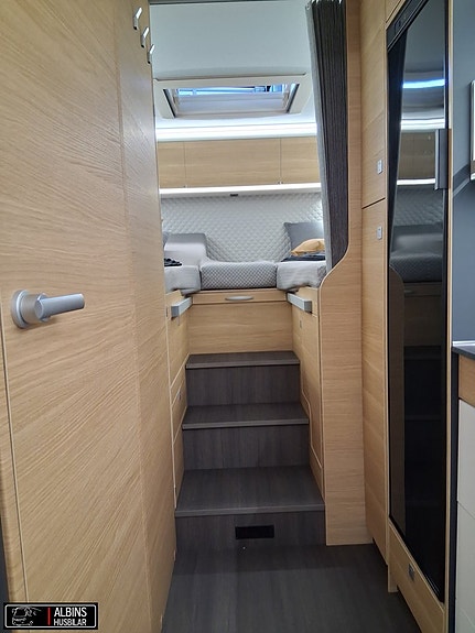 Adria Coral XL Plus 660 SL / Solpanel & Litiumbatteri på köpet! 8 of 21