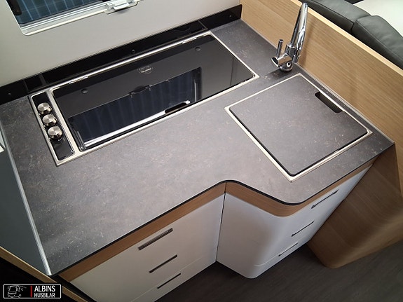 Adria Coral XL Plus 660 SL / Solpanel & Litiumbatteri på köpet! 9 of 21