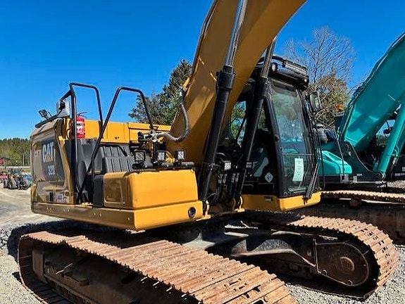 CAT 320 2 of 5